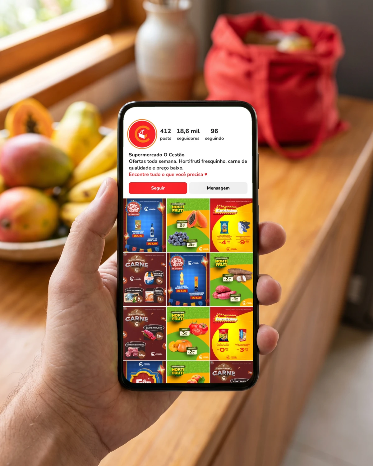 Celular mostrando o perfil do Cestão no Instagram